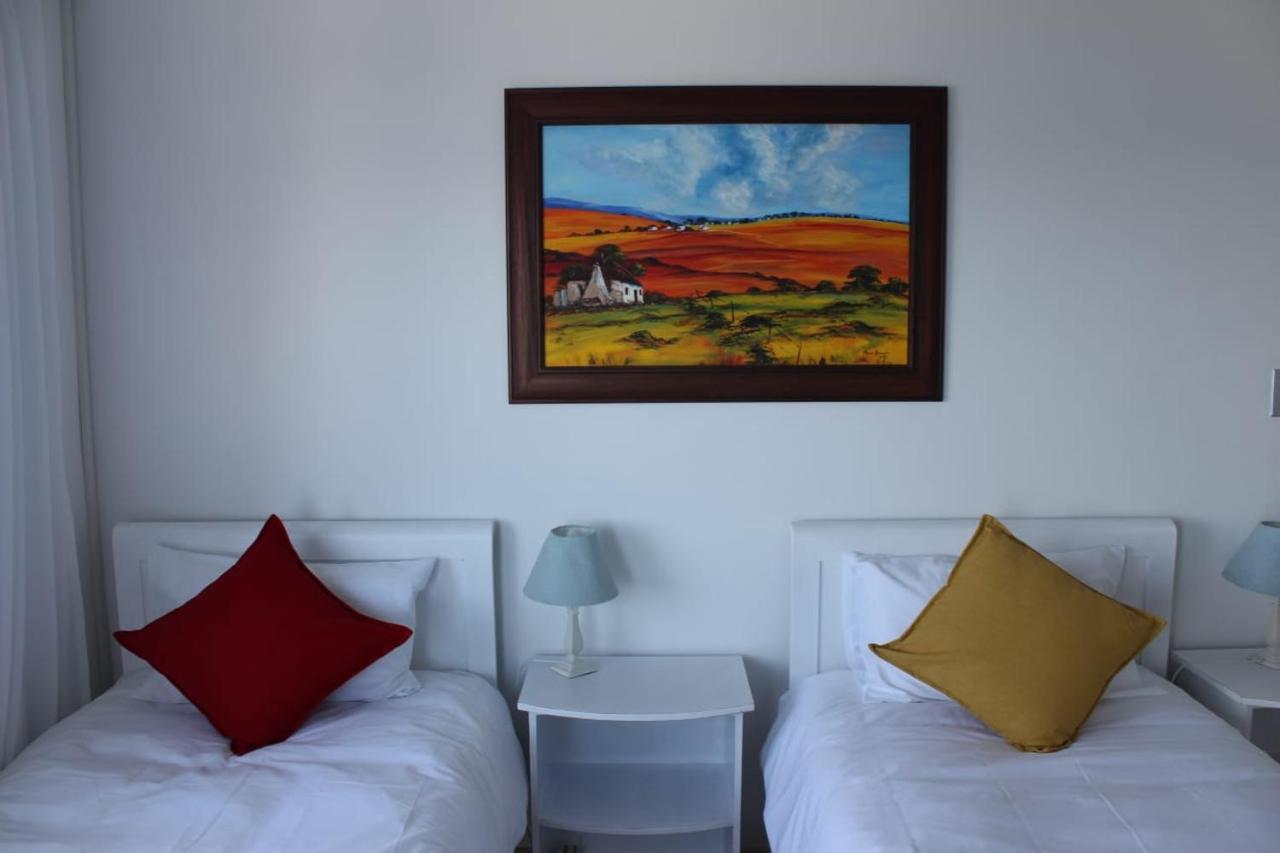 Swept Away Guesthouse - No-Loadshedding Yzerfontein Exterior photo